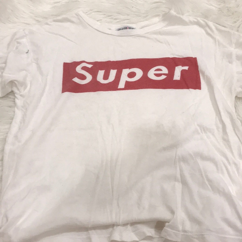 White “Super” cropped tee